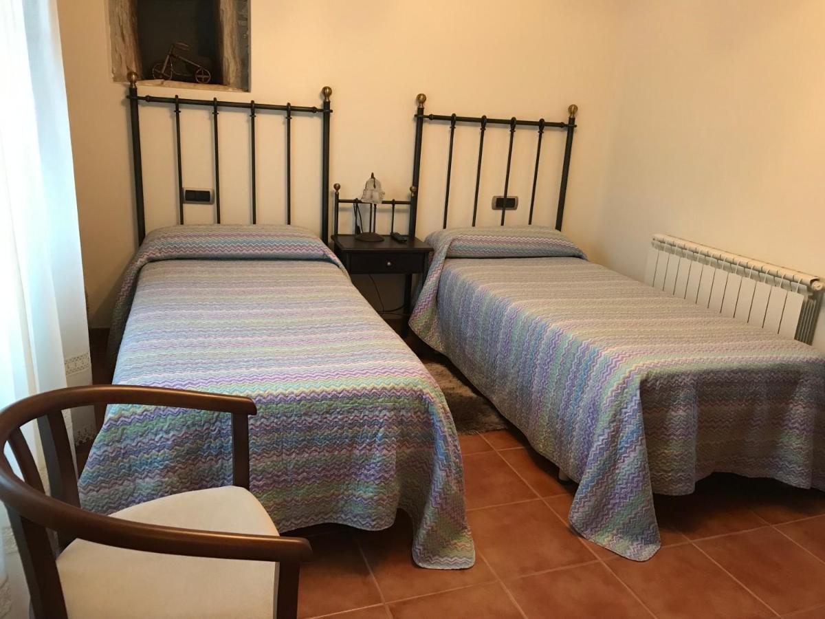 Pension Xacobe Cabreiros Buitenkant foto