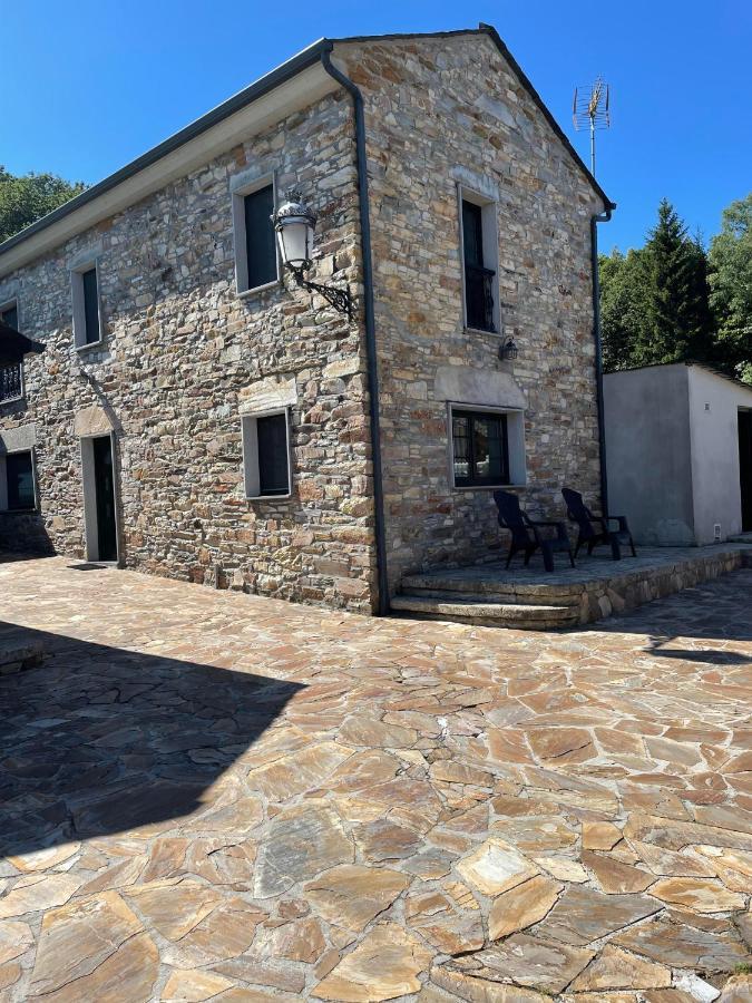 Pension Xacobe Cabreiros Buitenkant foto